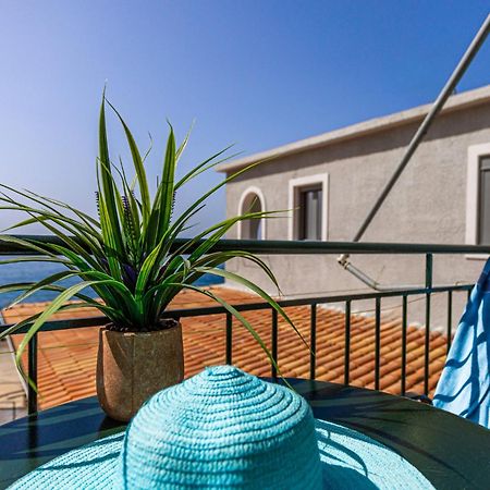 Marina Aparthotel Kardhamili Exteriör bild