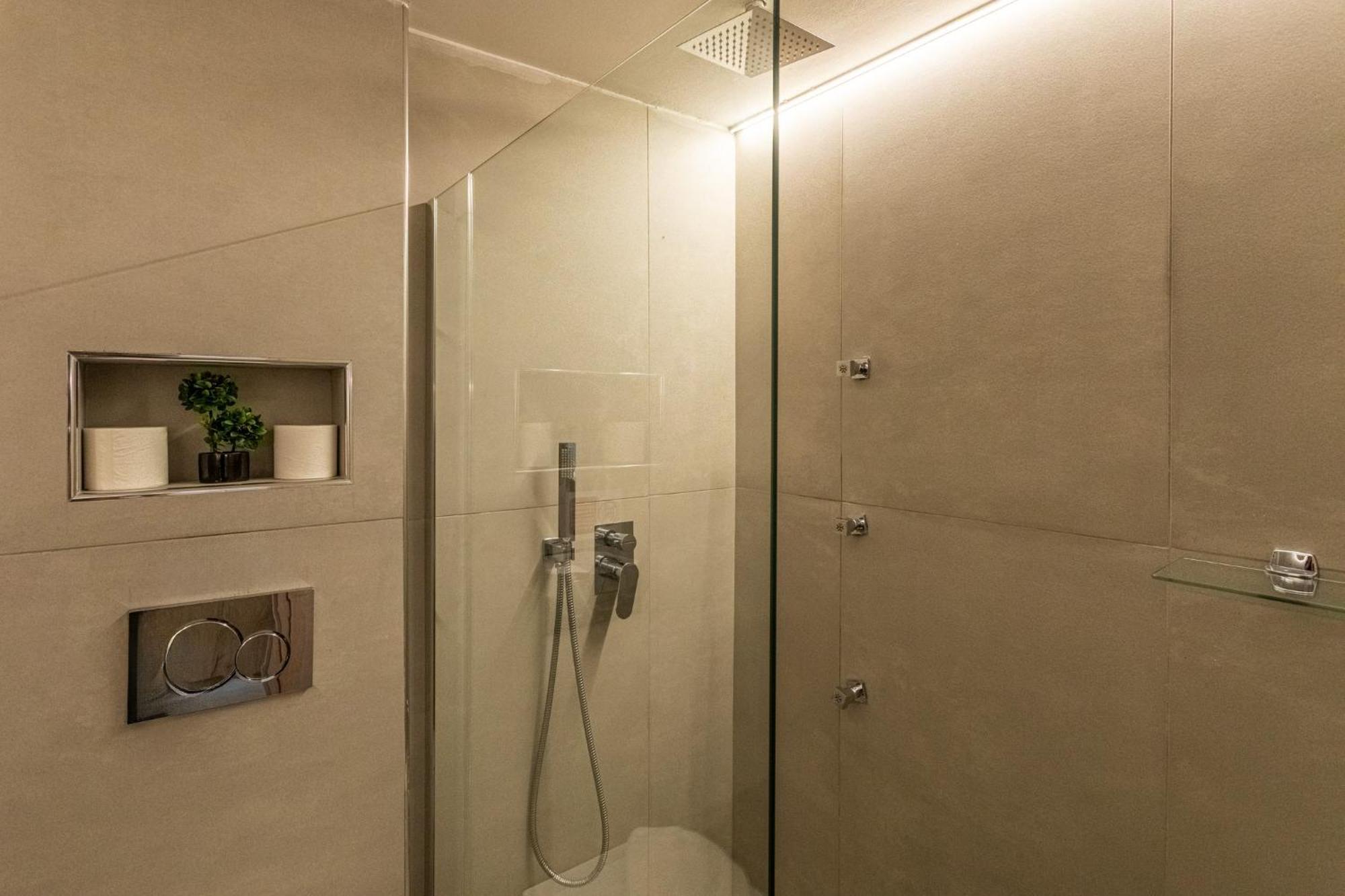 Marina Aparthotel Kardhamili Exteriör bild